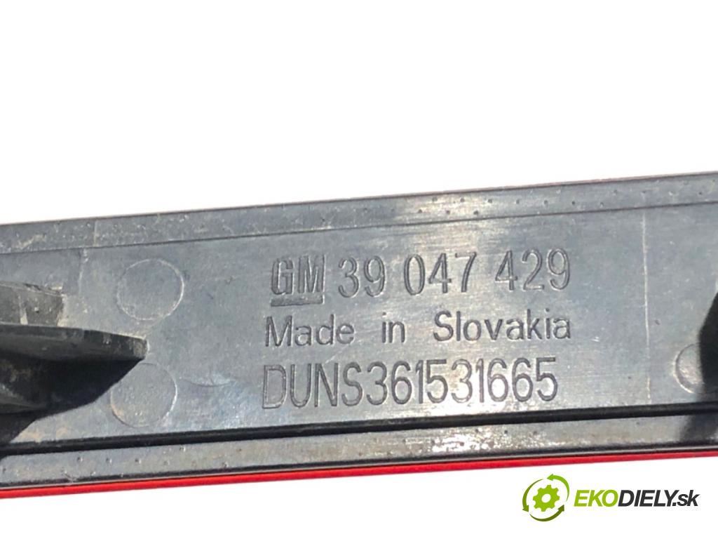 OPEL ASTRA K liftback 2019 81 kW 1.6 CDTi (68) 1598 světlo nárazníka pravý zadní část 39047429
