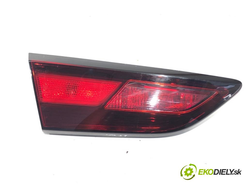 OPEL ASTRA K liftback 2019 81 kW 1.6 CDTi (68) 1598 světlo zadní část levá strana vnitřní 39098788 (Klika dveří ostatní)