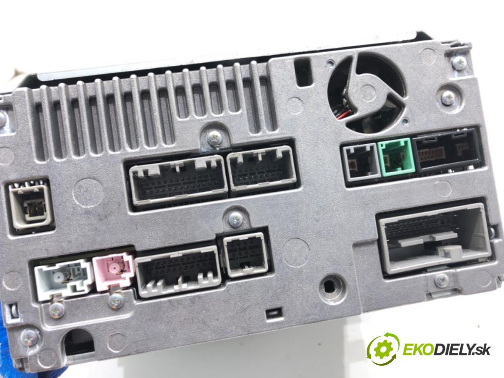 HONDA CR-V IV SUV 2015 118 kW 1.6 i-DTEC 4WD (RE6) 1597 RADIO 39100-T1V-G61-M1 (Audio zariadenie)