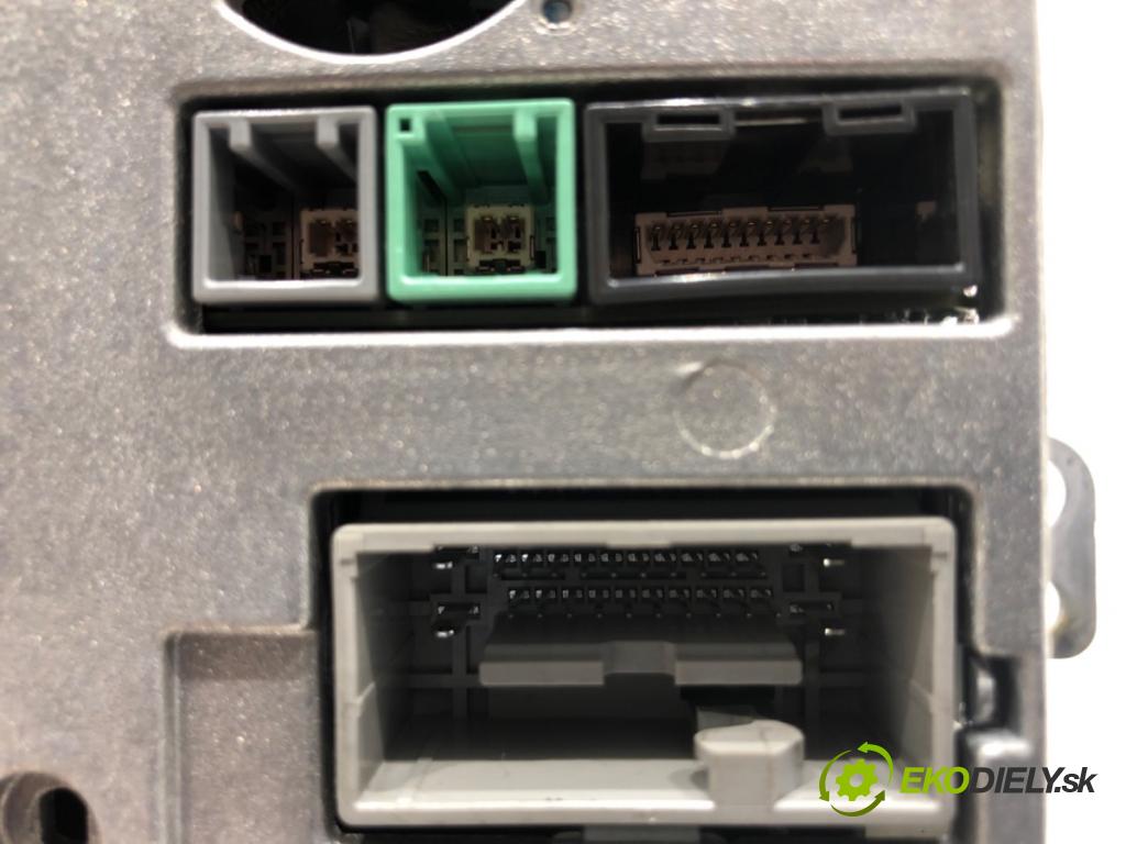 HONDA CR-V IV SUV 2015 118 kW 1.6 i-DTEC 4WD (RE6) 1597 RADIO 39100-T1V-G61-M1 (Audio zariadenie)