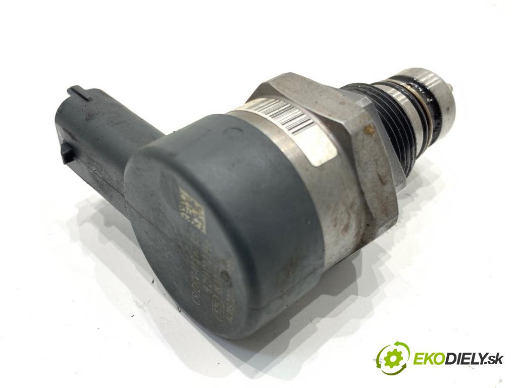 HONDA CR-V IV SUV 2015 118 kW 1.6 i-DTEC 4WD (RE6) 1597 Regulátor tlaku paliva 0281002966 (Palivový systém ostatné)