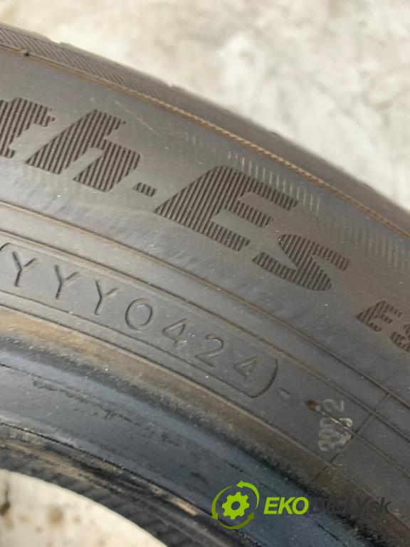 --- --- PNEUMATIKY: PARA: 15 175/60 15" YOKOHAMA