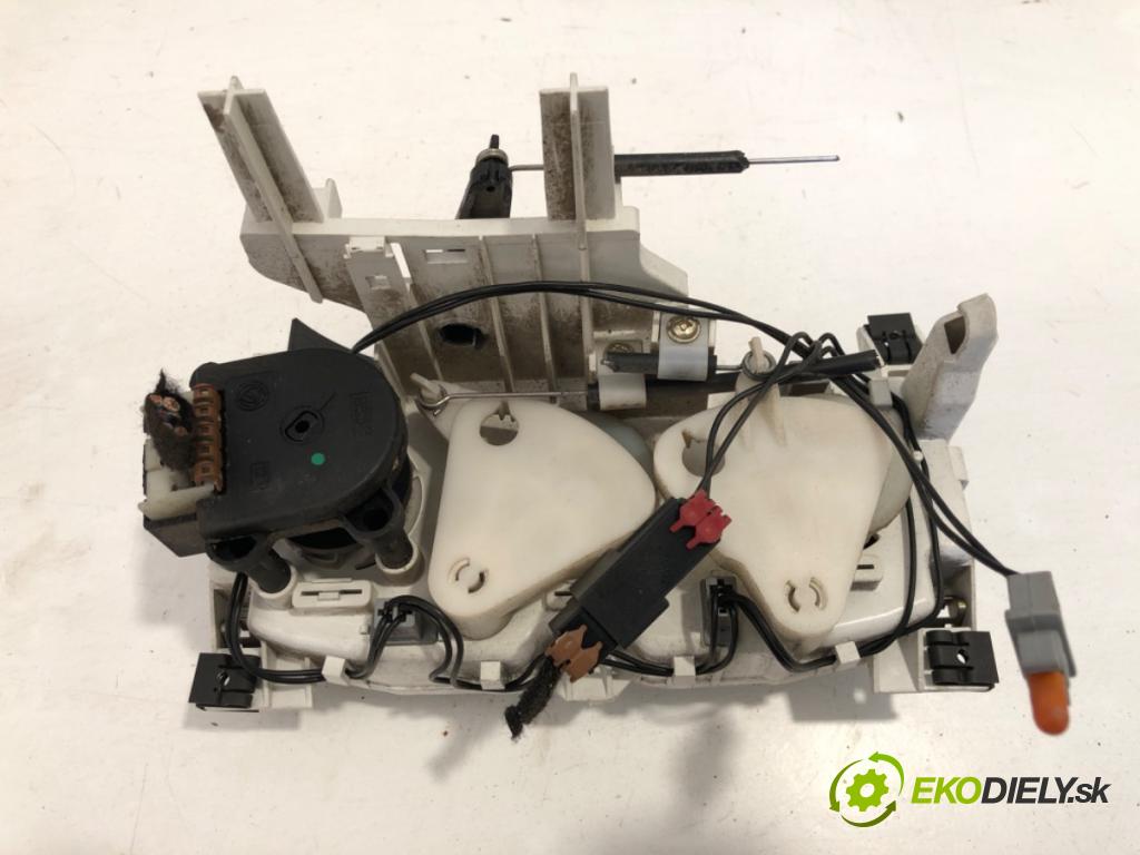 PEUGEOT BOXER I Autobus 2002 62 kW 2.0 HDi 1997 Panel ovládania kúrenia  (Prepínacie páčky pod volantom)