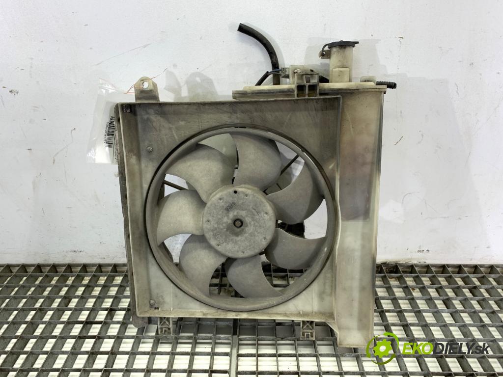 PEUGEOT 107 liftback 2006 50 kW 1.0 998 ventilátor chladiče 16360-0Q010 (Ventilátor)