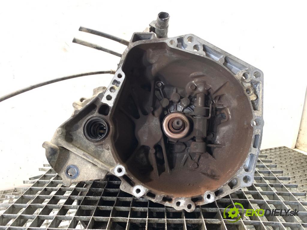 PEUGEOT 107 liftback 2006 50 kW 1.0 998 Prevodovka  (Prevodovka)