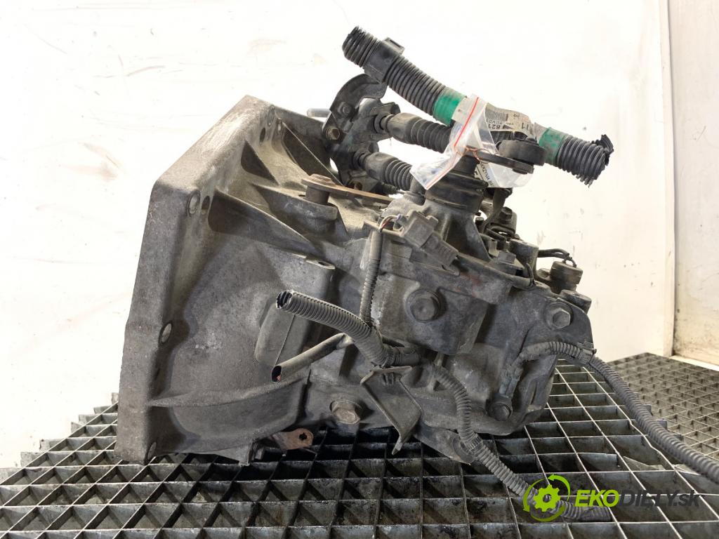 PEUGEOT 107 liftback 2006 50 kW 1.0 998 Prevodovka  (Prevodovka)