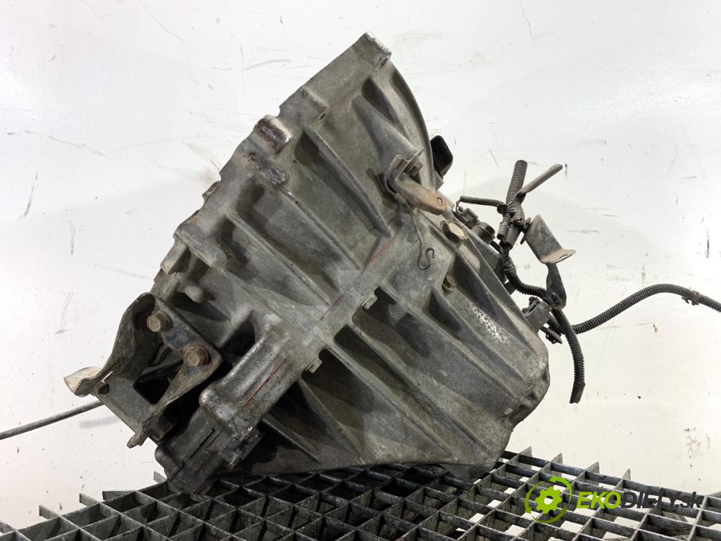 PEUGEOT 107 liftback 2006 50 kW 1.0 998 Prevodovka  (Prevodovka)