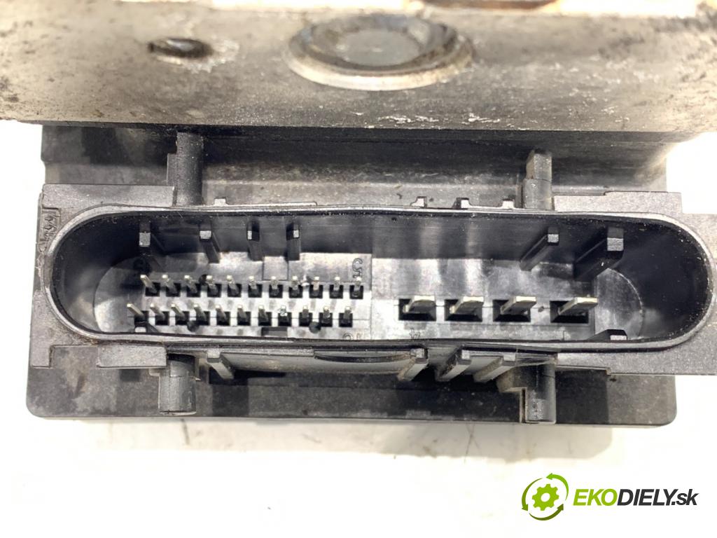 PEUGEOT 107 liftback 2006 50 kW 1.0 998 Pumpa ABS 0265800441 (Pumpa ABS)