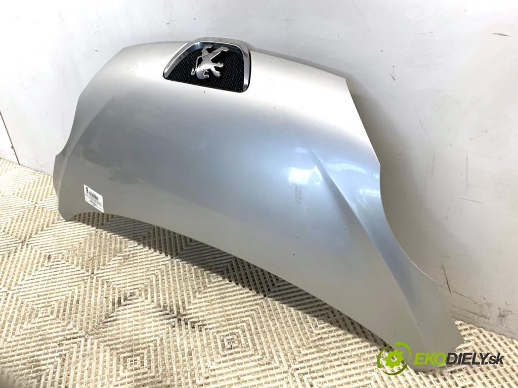 PEUGEOT 107 liftback 2006 50 kW 1.0 998 kapota (Kapota)