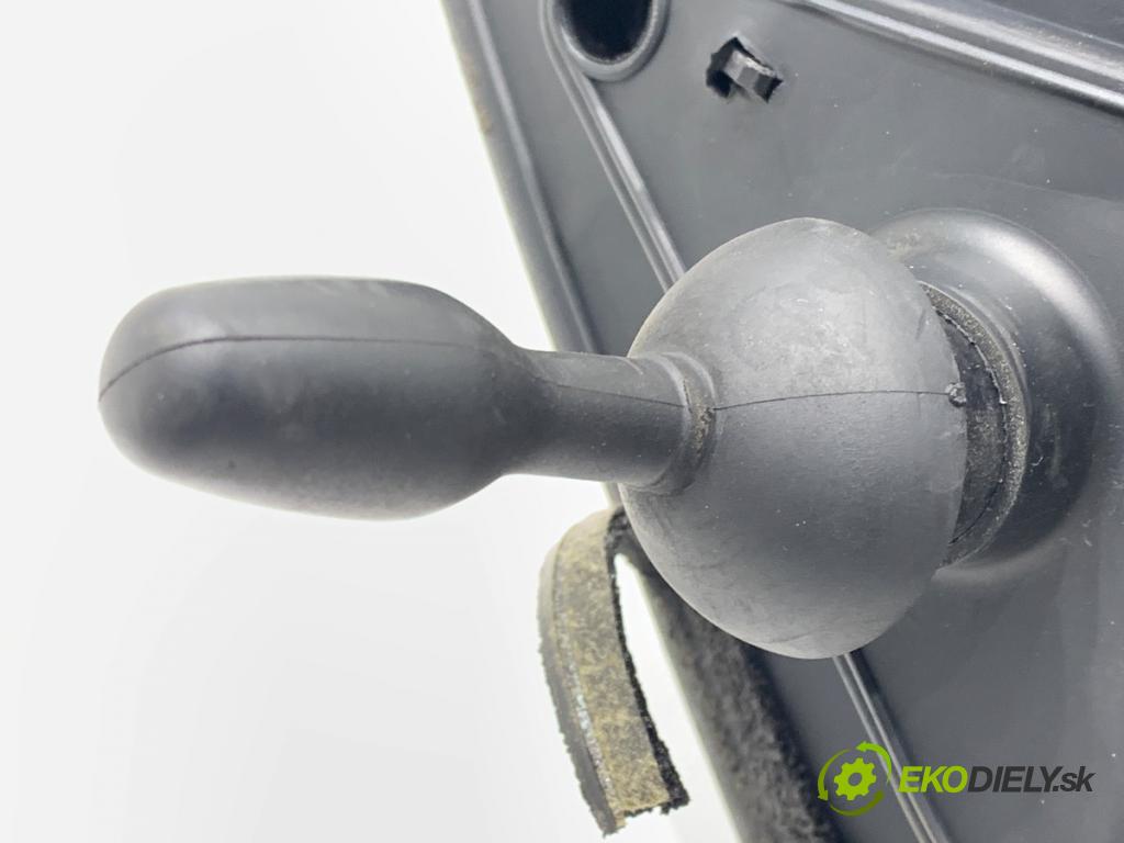 PEUGEOT 107 liftback 2006 50 kW 1.0 998 zpětné zrcátko pravý