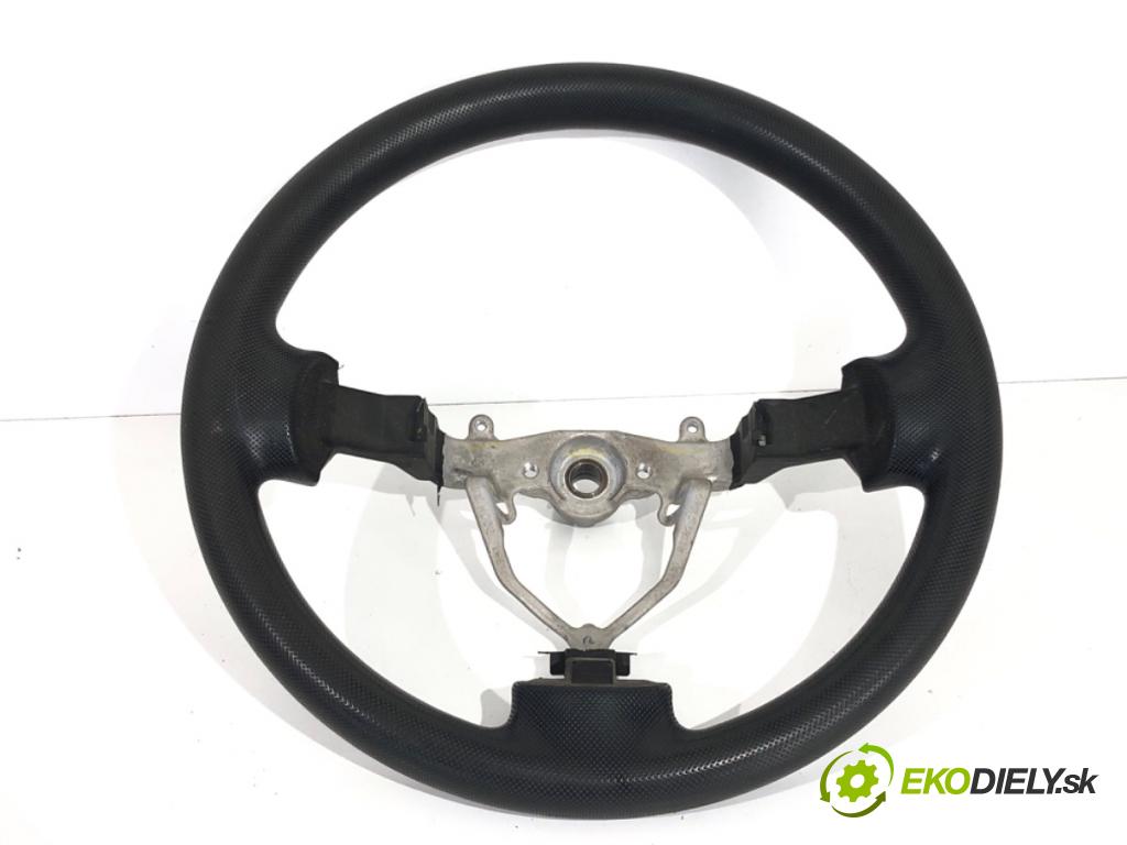 PEUGEOT 107 liftback 2006 50 kW 1.0 998 Volant  (Volant)