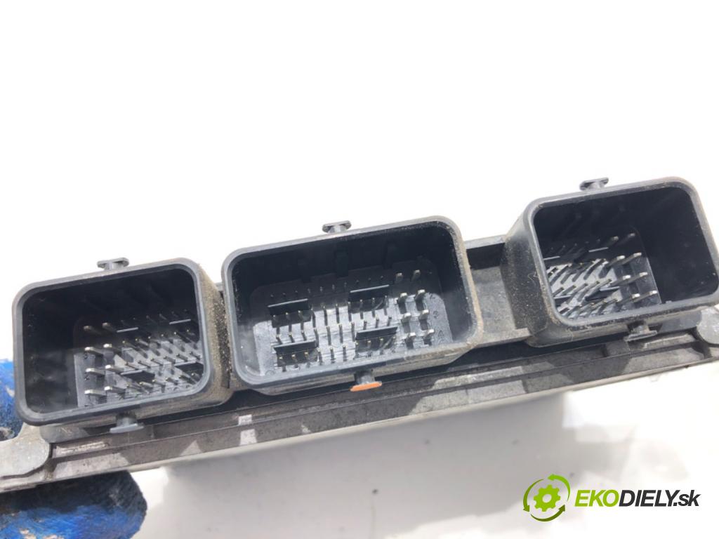 NISSAN MICRA K13 liftback 2015 59 kW 1.2 1198 riadiaca jednotka Motor NEC000-826 (Riadiaca jednotka)