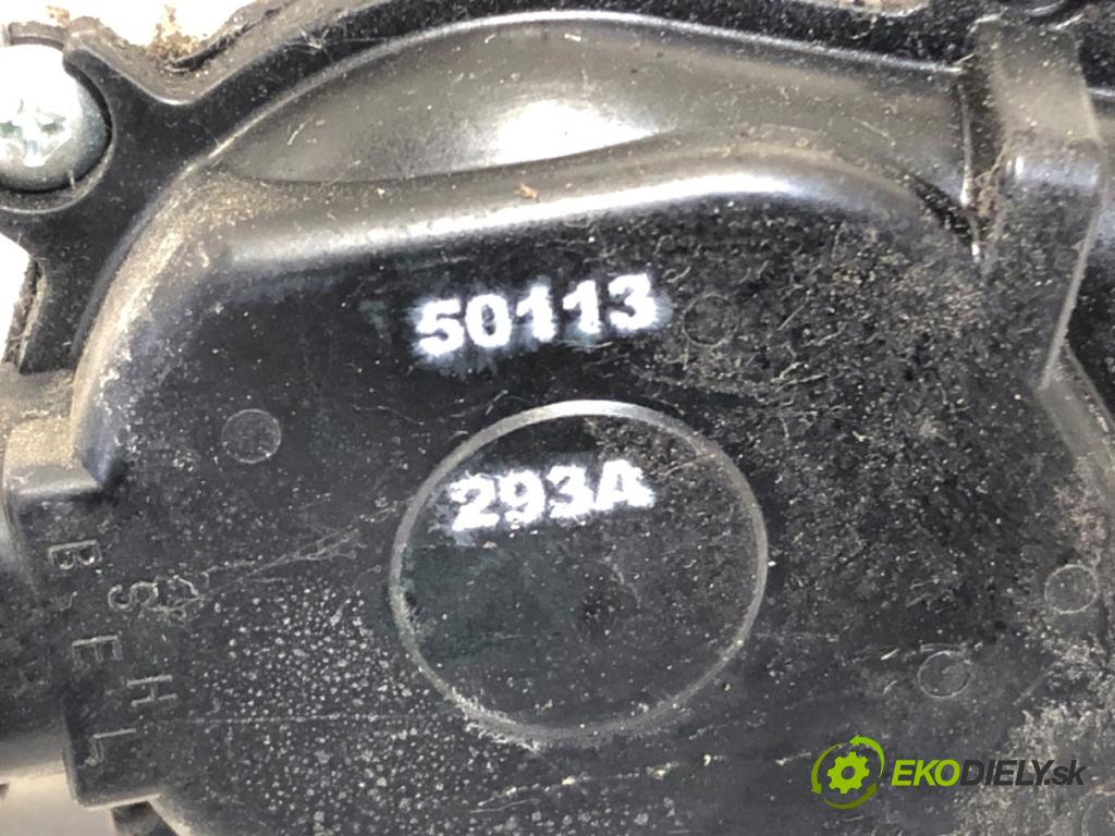 NISSAN MICRA K13 liftback 2015 59 kW 1.2 1198 Mechanizmus stieračov predný  (Motorček stieračov predný)