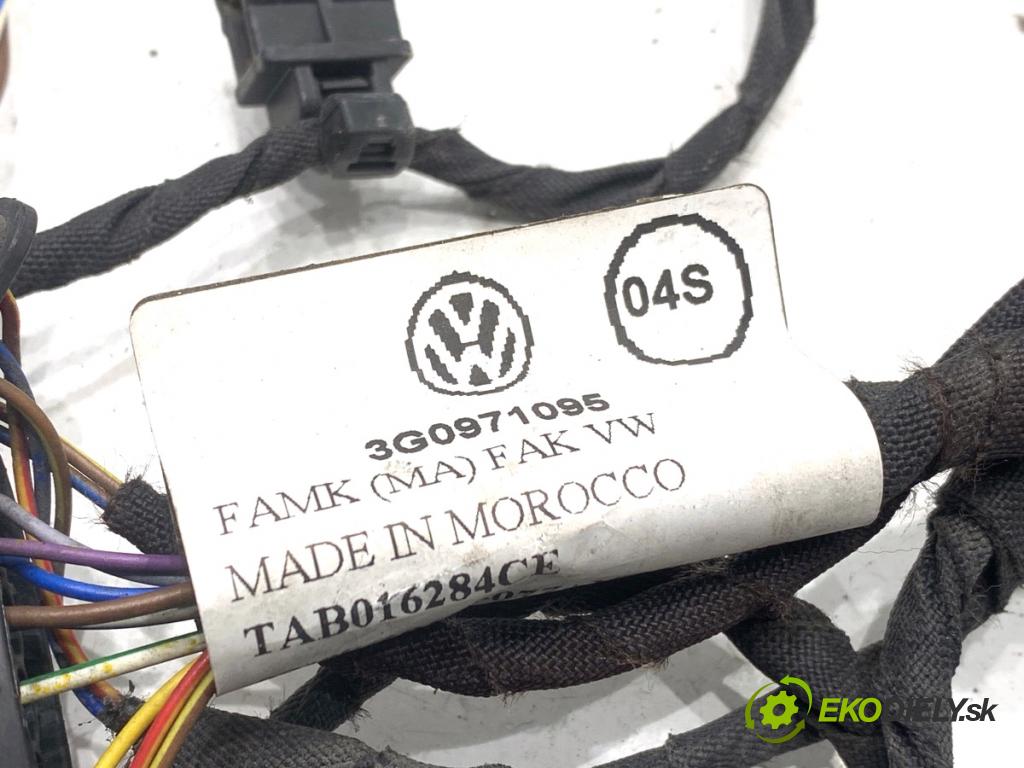 VW PASSAT B8 Kombi 2014 110 kW 2.0 TDI 1968 káblovačka PDC přední část 3G0971095