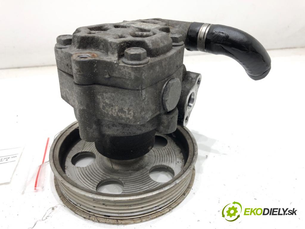 AUDI A4 B8 sedan 2012 155 kW 2.0 TFSI 1984 Pumpa servočerpadlo 8K0145153F (Servočerpadlo)