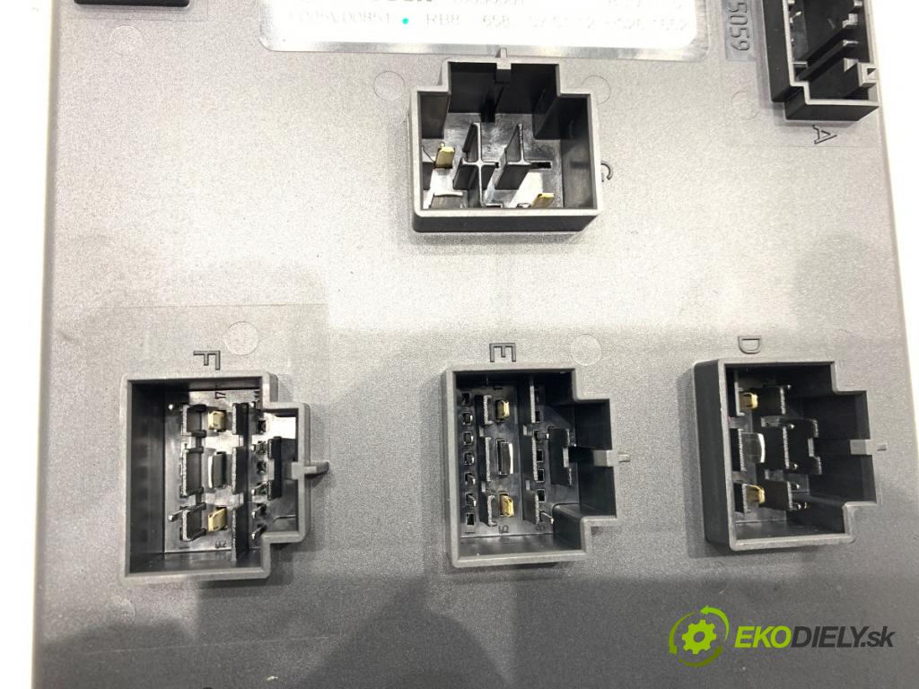 AUDI A4 B8 sedan 2012 155 kW 2.0 TFSI 1984 Modul BCM 8K0907063P (Riadiaca jednotka ostatné)