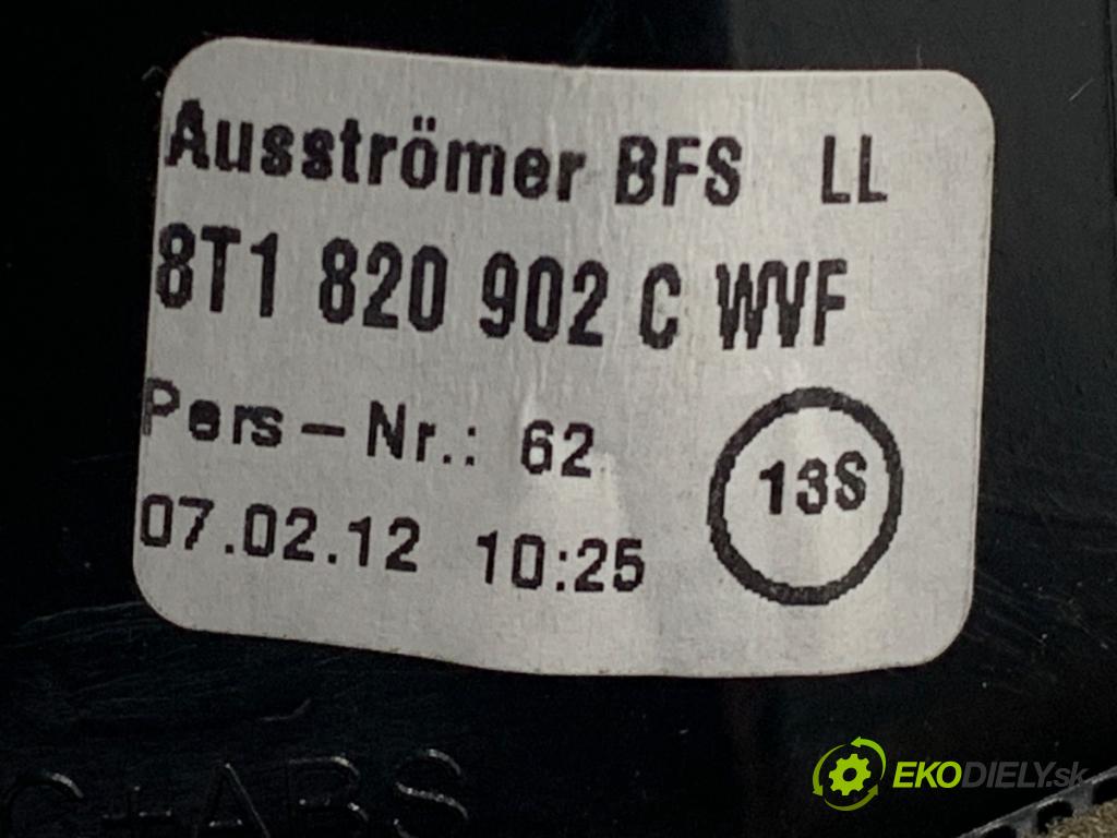 AUDI A4 B8 sedan 2012 155 kW 2.0 TFSI 1984 mří topení pravý přední část 8T1820902C