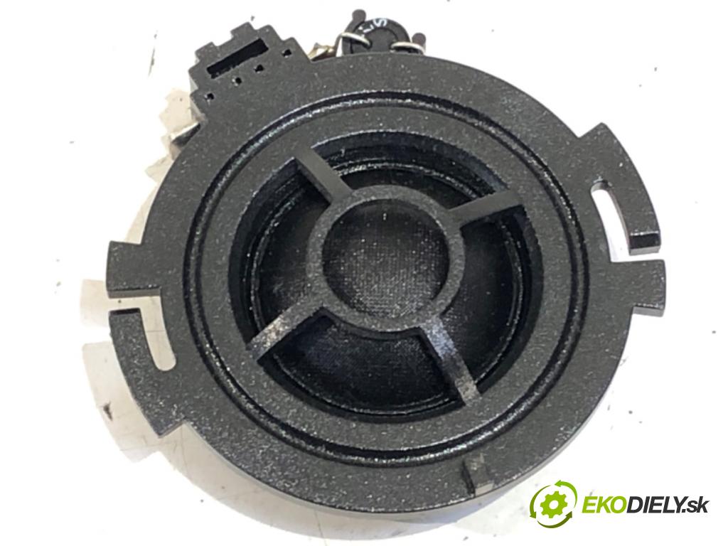 AUDI A4 B8 sedan 2012 155 kW 2.0 TFSI 1984 reproduktory 8T0035415A
