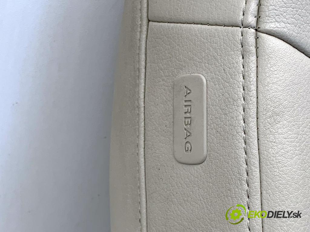 AUDI A4 B8 sedan 2012 155 kW 2.0 TFSI 1984 Sedadlo pravy predný