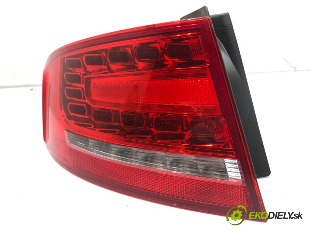 AUDI A4 B8 sedan 2012 155 kW 2.0 TFSI 1984 světlo levý zadní část