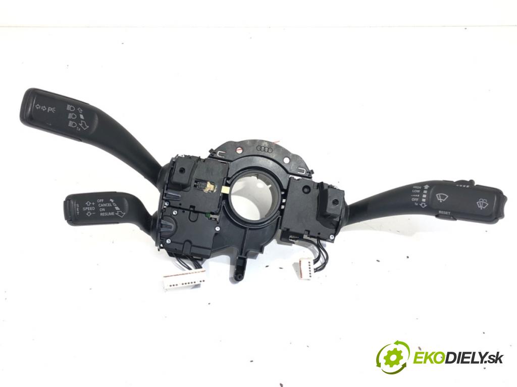 AUDI A4 B8 sedan 2012 155 kW 2.0 TFSI 1984 Prepínač kombinovaný 8K0953502BD (Prepínacie páčky pod volantom)