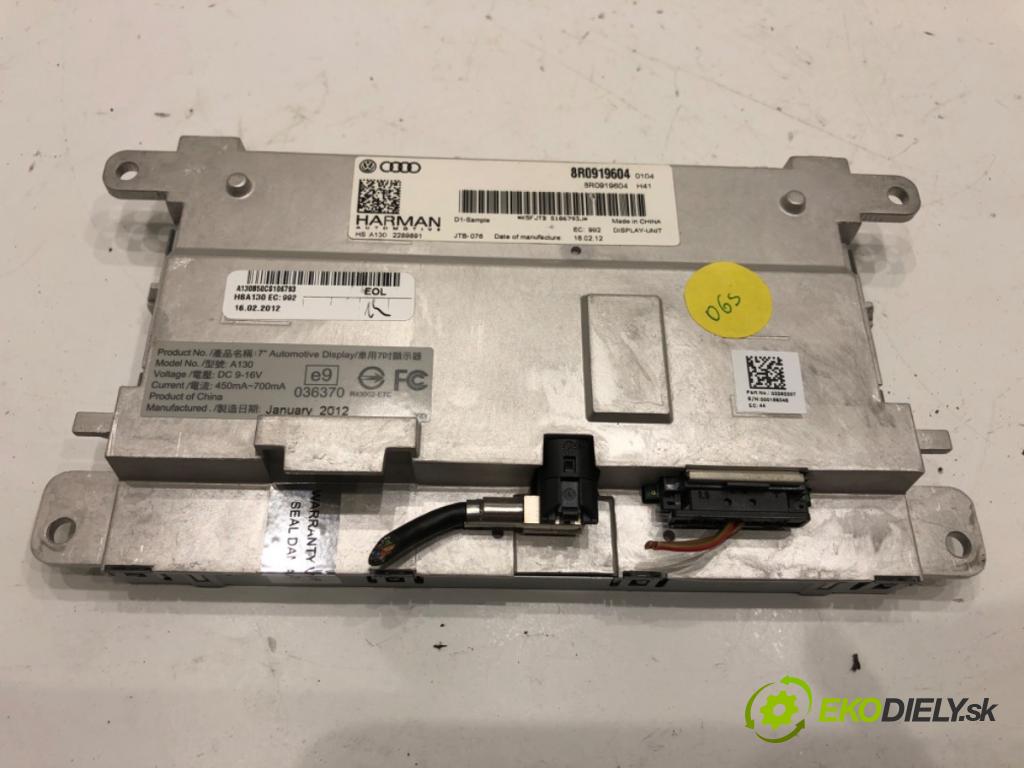 AUDI A4 B8 sedan 2012 155 kW 2.0 TFSI 1984 Dislpej 8R0919604 (Prístrojová doska)