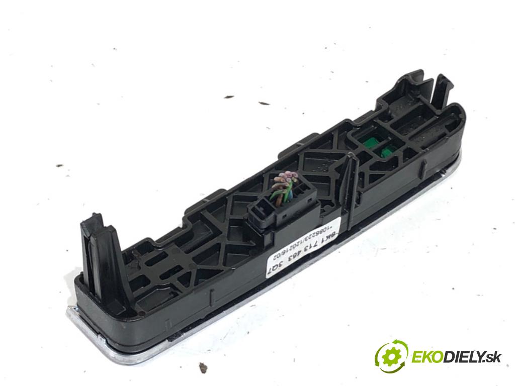 AUDI A4 B8 sedan 2012 155 kW 2.0 TFSI 1984 Dislpej 8K1713463 (Prístrojová doska)