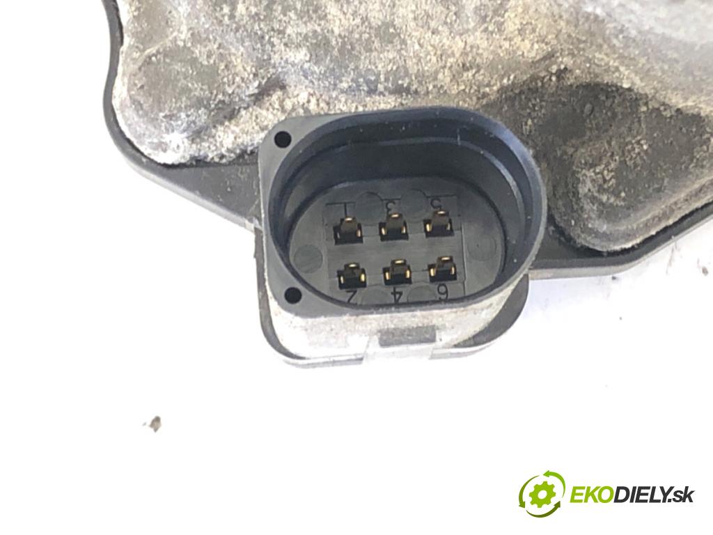 AUDI A4 B8 sedan 2012 155 kW 2.0 TFSI 1984 Škrtiaca klapka 06F133062Q (Škrtiaca klapka)