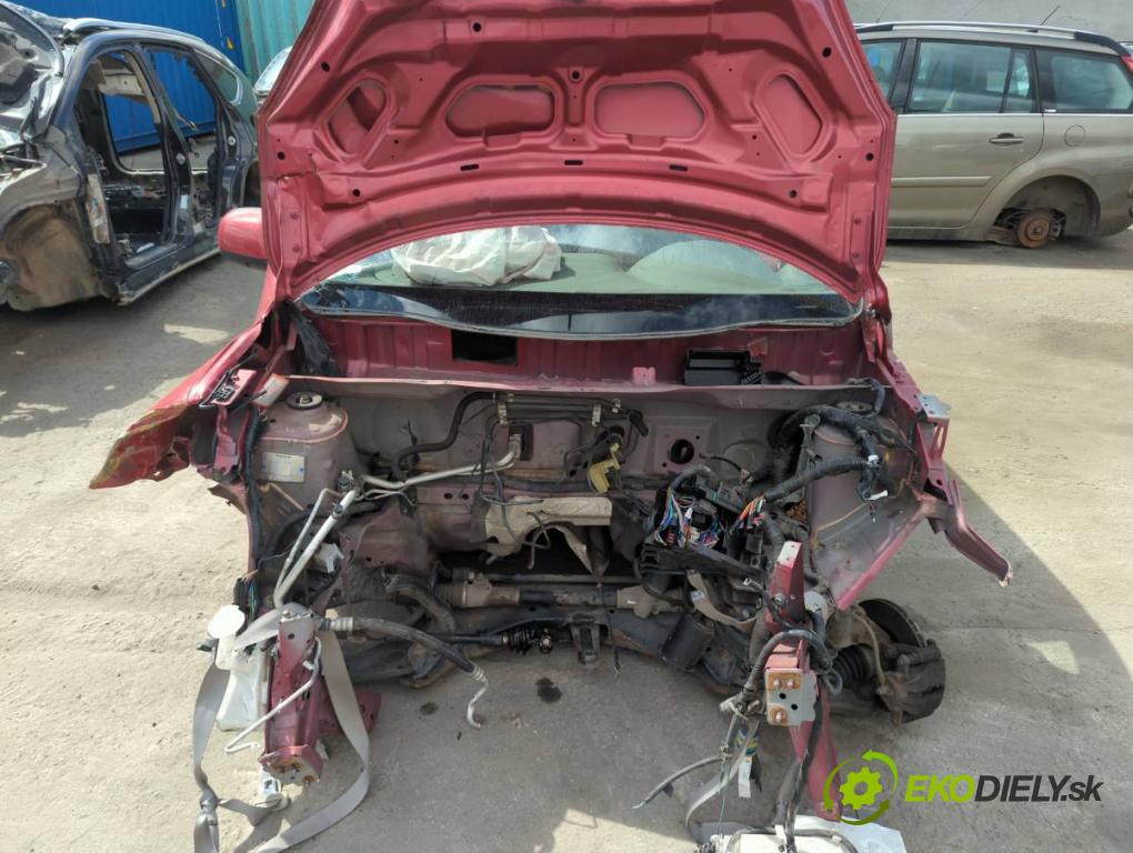 NISSAN MICRA K13 liftback 2015 59 kW 1.2 1198 KAROSERIA ČTVRŤÁK blatník zadní část levý pravý práh střecha PODŁUŻNICA levý pravý