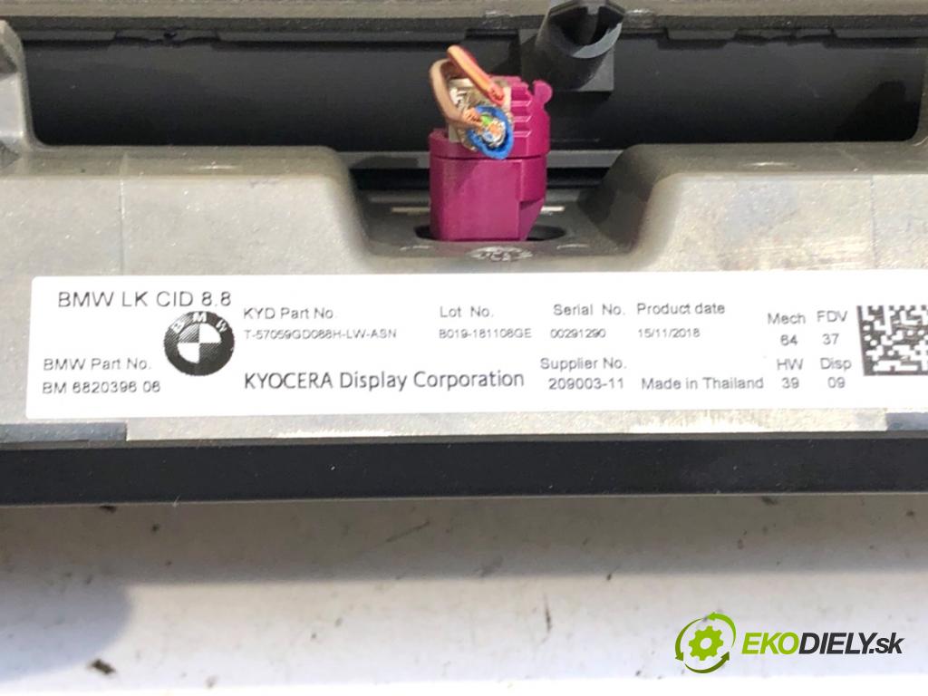 BMW G30 sedan 2019 135 kW 530 e Plug-in-Hybrid 1998 Dislpej 6820396 (Prístrojová doska)