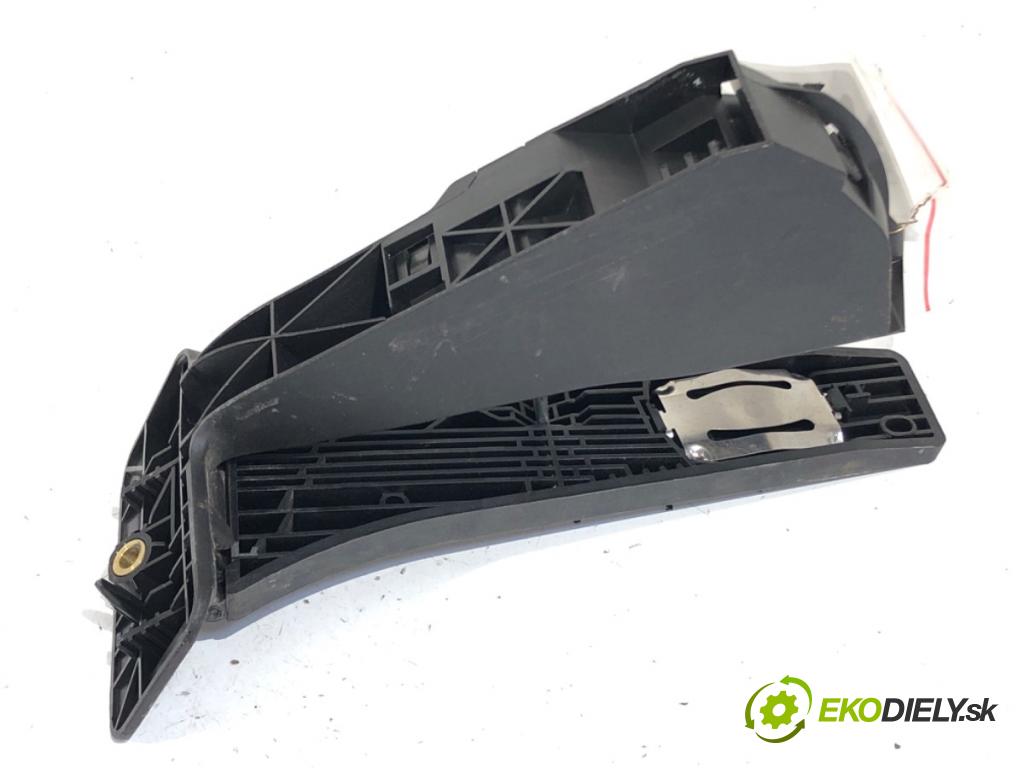 BMW G30 sedan 2019 135 kW 530 e Plug-in-Hybrid 1998 Potenciometer plynu 6859999 (Potenciometer plynového pedálu)