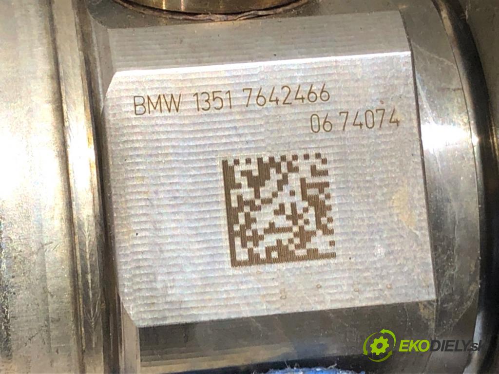 BMW G30 sedan 2019 135 kW 530 e Plug-in-Hybrid 1998 pumpa vysokého tlaku 7642466