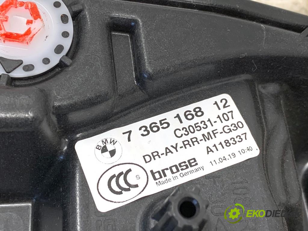 BMW G30 sedan 2019 135 kW 530 e Plug-in-Hybrid 1998 mechanismus okna pravý zadní část 7365168