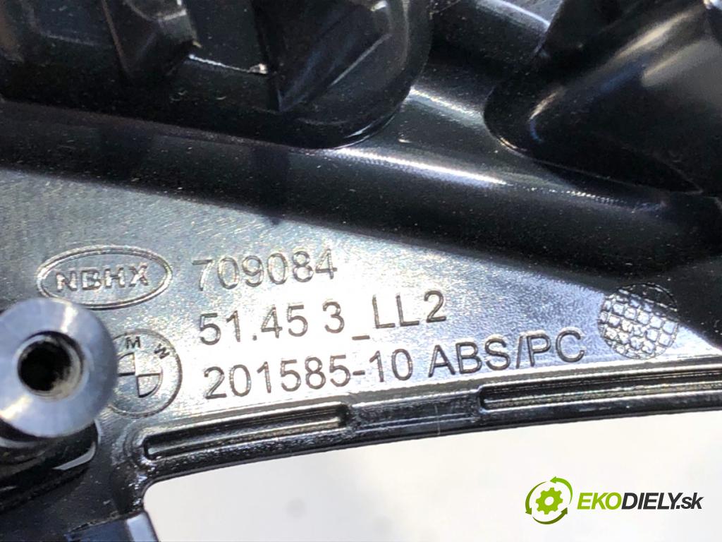 BMW G30 sedan 2019 135 kW 530 e Plug-in-Hybrid 1998 lišty kryt 9370804 (Lišta)