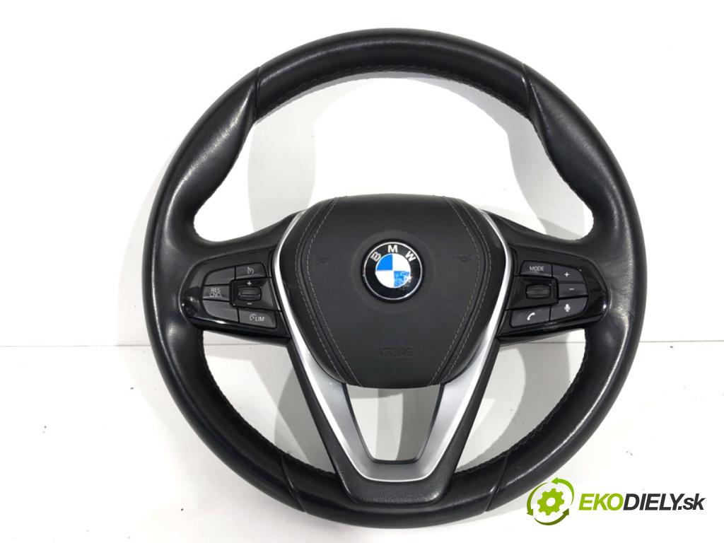 BMW G30 sedan 2019 135 kW 530 e Plug-in-Hybrid 1998 volant komplet 