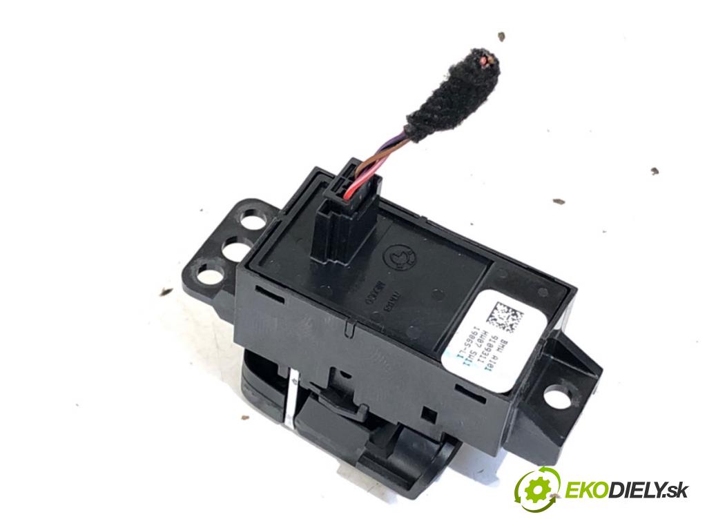 BMW G30 sedan 2019 135 kW 530 e Plug-in-Hybrid 1998 Prepínač brzdy ručnej brzdy 9109311 (Prepínacie páčky pod volantom)