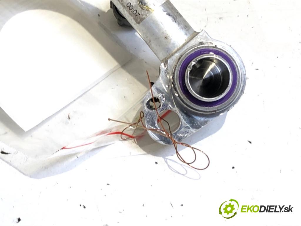 BMW G30 sedan 2019 135 kW 530 e Plug-in-Hybrid 1998 rúrka klimatizácie 9321603 (Rúrka klimatizácie)