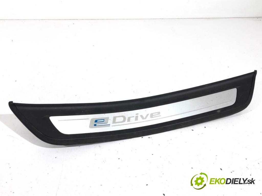 BMW G30 sedan 2019 135 kW 530 e Plug-in-Hybrid 1998 lišta prahu 7407015