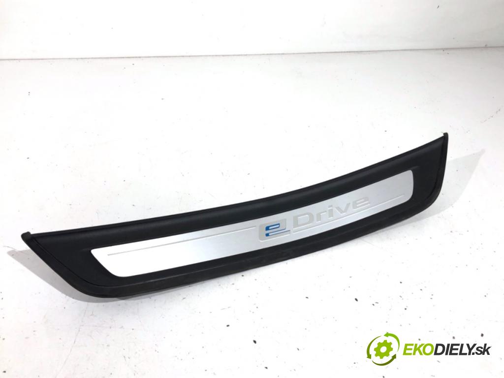 BMW G30 sedan 2019 135 kW 530 e Plug-in-Hybrid 1998 lišta prahu 7407016