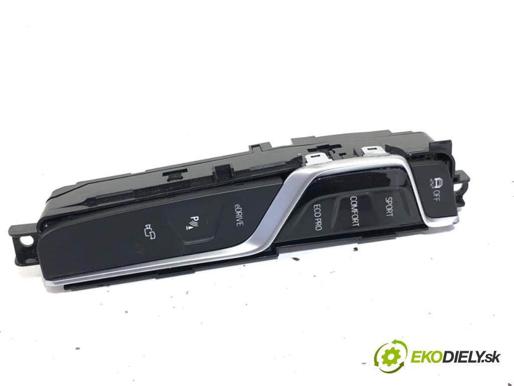 BMW G30 sedan 2019 135 kW 530 e Plug-in-Hybrid 1998 přepínač Panel FOTOAPARÁT PDC 6993917
