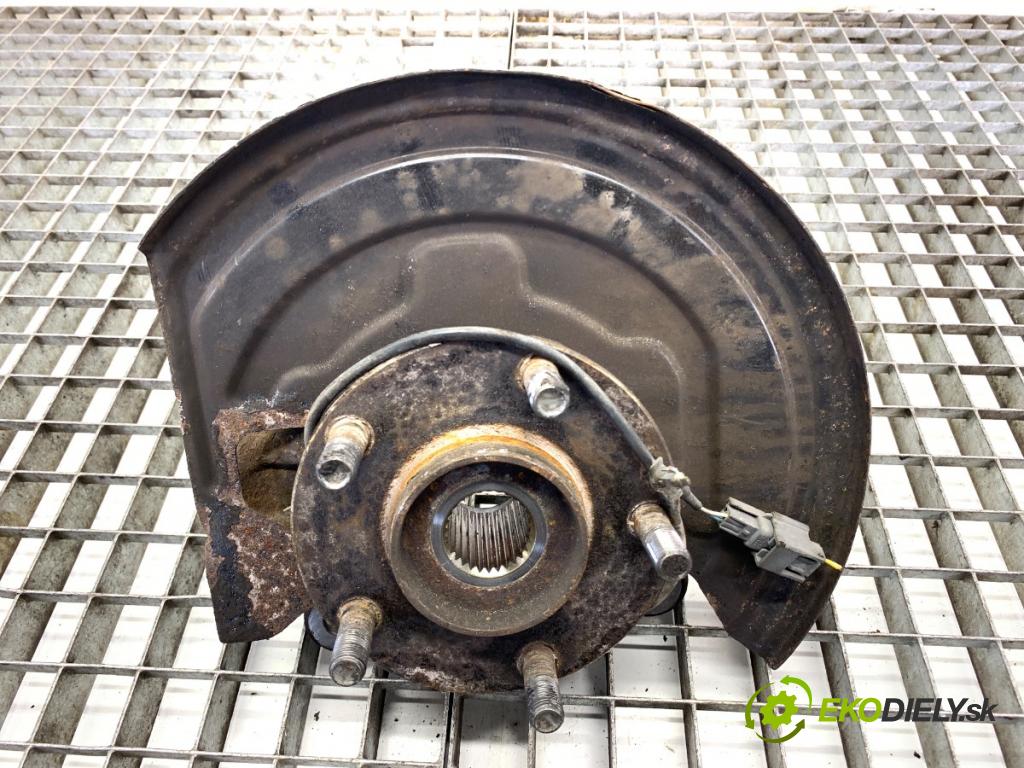 NISSAN JUKE F15 SUV 2011 86 kW 1.6 1598 náboj pravy predný 
