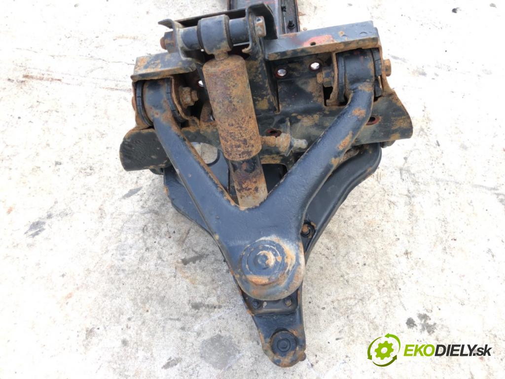 IVECO DAILY III Autobus 2000 78 kW 40 C 11, 50 C 11 2798 výztuha pod motor  (Přední výztuha)