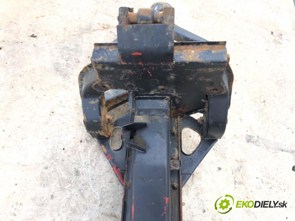 IVECO DAILY III Autobus 2000 78 kW 40 C 11, 50 C 11 2798 výztuha pod motor  (Přední výztuha)