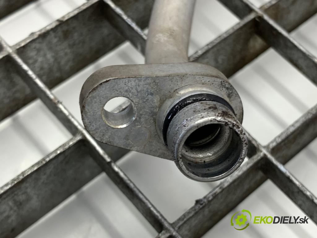 NISSAN JUKE F15 SUV 2011 86 kW 1.6 1598 rúrka klimatizácie  (Rúrka klimatizácie)