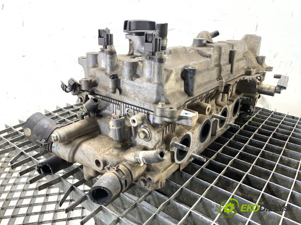 NISSAN JUKE F15 SUV 2011 86 kW 1.6 1598 Hlava valcov HR16DE (Hlava valcov)