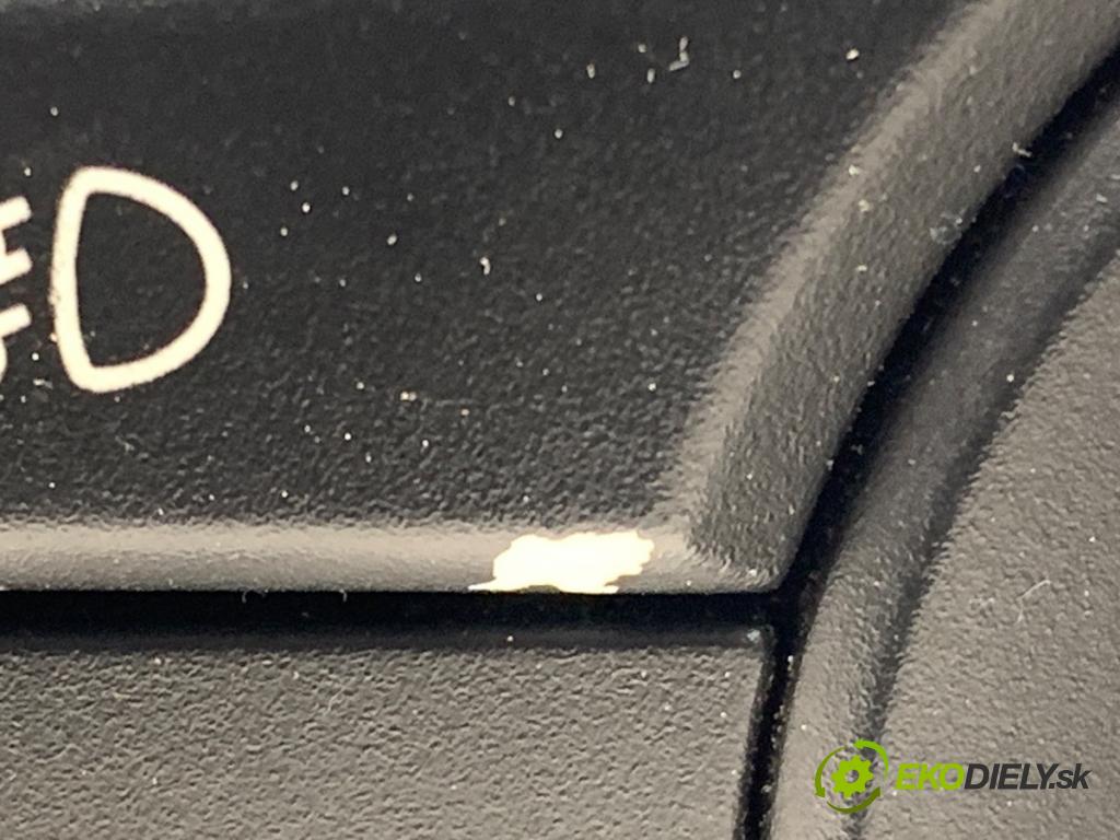 BMW E60 sedan 2008 200 kW 530 i 2996 spínač světel 6988564