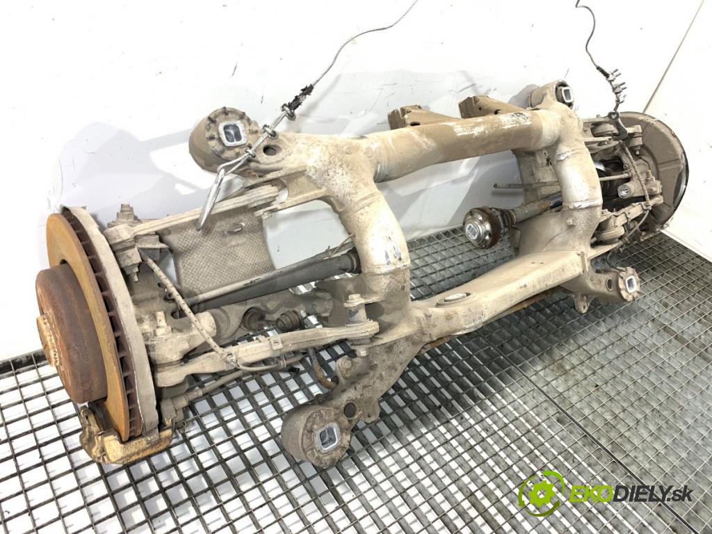 BMW E60 sedan 2008 200 kW 530 i 2996 výztuha zadní část 6770828