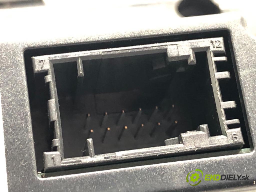 BMW E60 sedan 2008 200 kW 530 i 2996 Panel ovládania kúrenia 9177717 (Prepínacie páčky pod volantom)