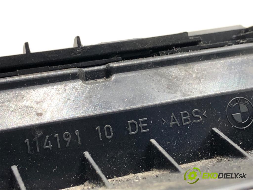 BMW E60 sedan 2008 200 kW 530 i 2996 Panel ovládania kúrenia 9177717 (Prepínacie páčky pod volantom)