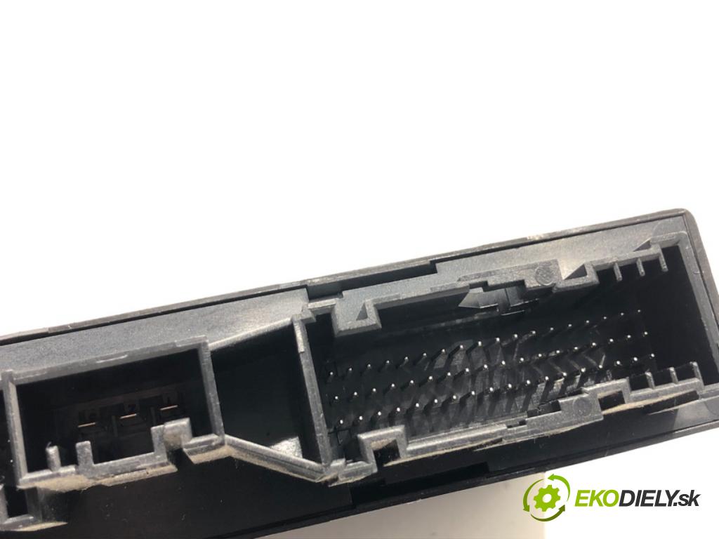 BMW E60 sedan 2008 200 kW 530 i 2996 Modul komfortu 9176069 (Modul komfortu)